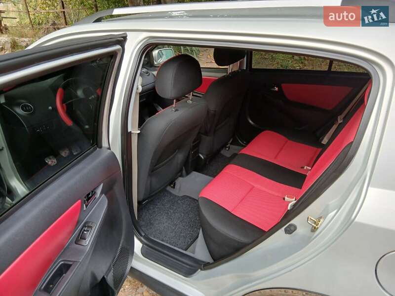 Хетчбек Geely MK Cross 2013 в Запоріжжі