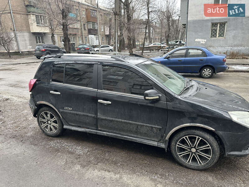 Хэтчбек Geely MK Cross 2012 в Запорожье