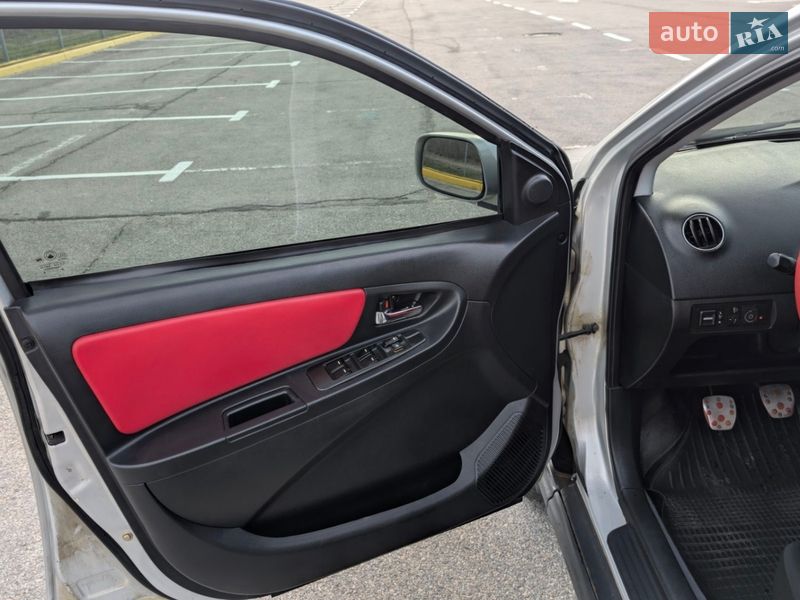 Хетчбек Geely MK Cross 2013 в Запоріжжі фото 9 Хетчбек Geely MK Cross 2013 в Запоріжжі