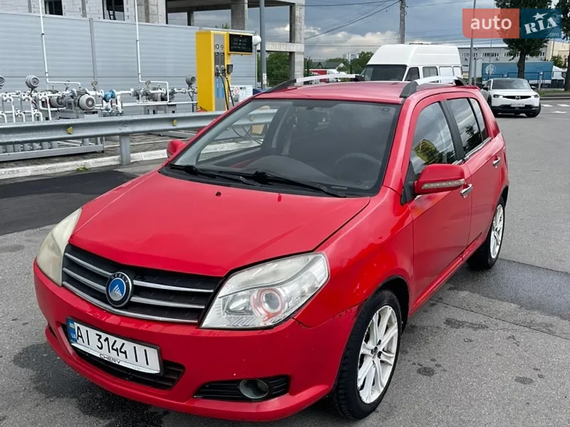 Geely MK Cross 2013