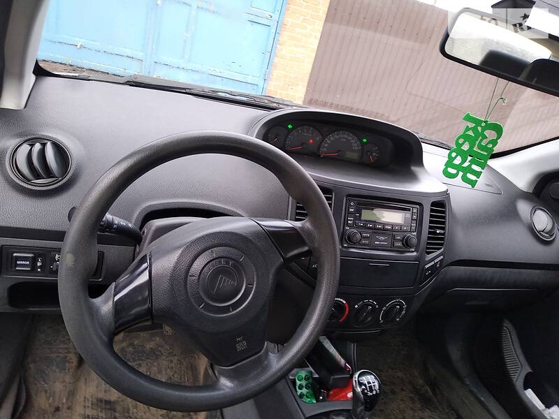 Седан Geely MK 2014 в Пирятині