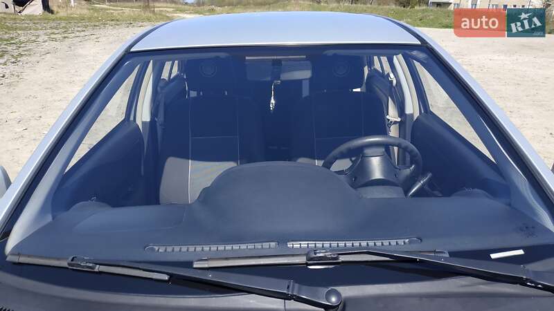 Седан Geely MK 2012 в Львові