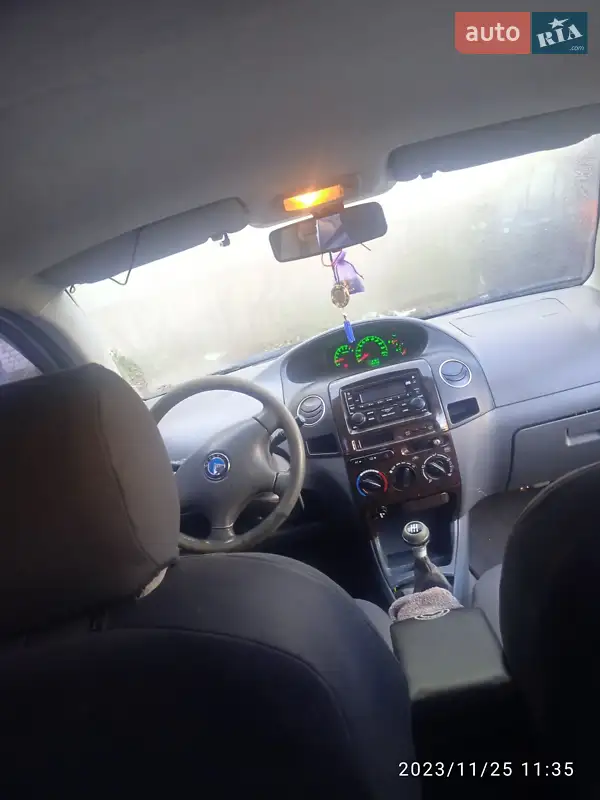 Geely MK 2010