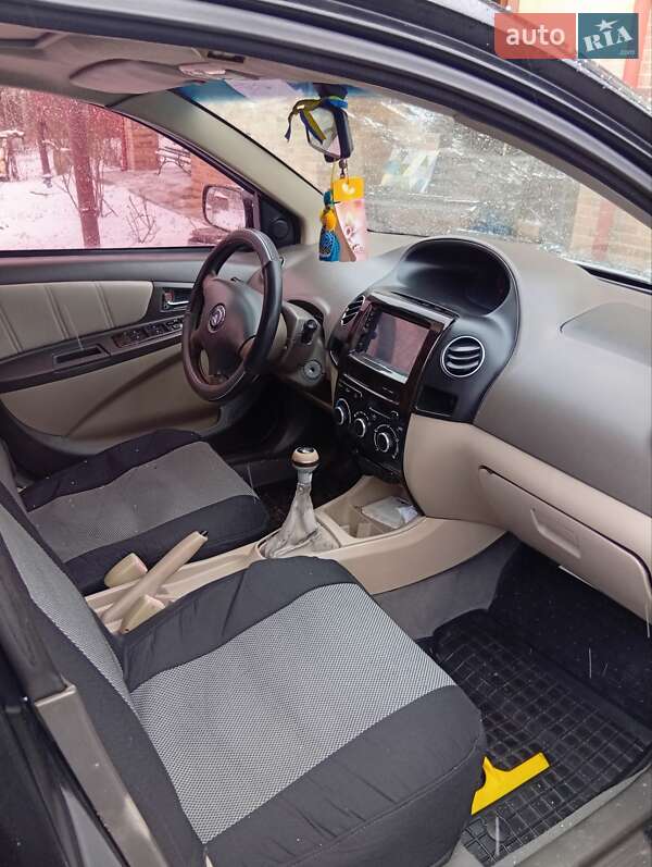 Седан Geely MK 2008 в Стрые