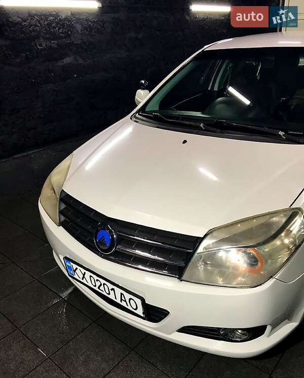 Geely MK 2013