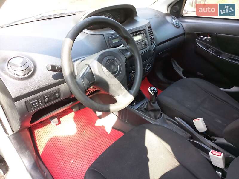 Седан Geely MK 2012 в Лебедине