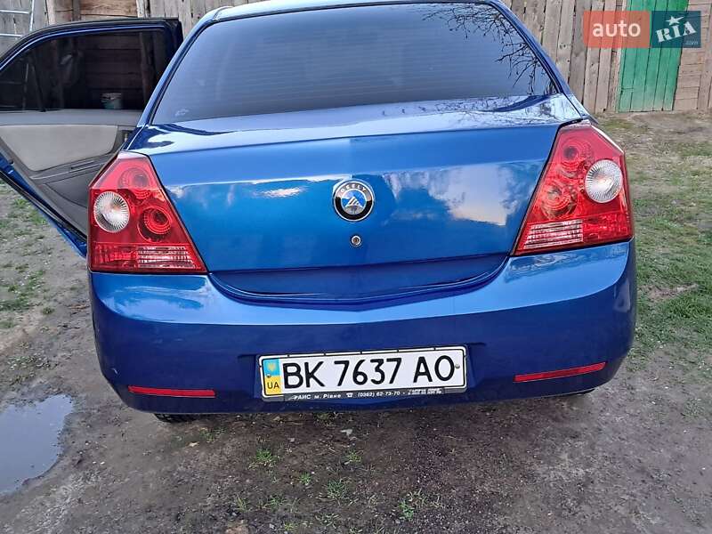 Седан Geely MK 2008 в Дерно