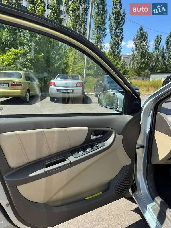 Седан Geely MK 2008 в Николаеве