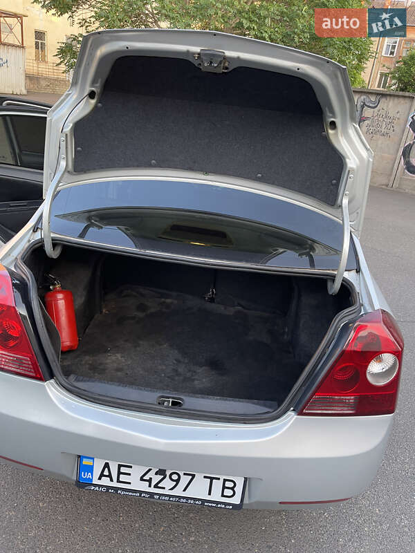 Седан Geely MK 2012 в Кривому Розі