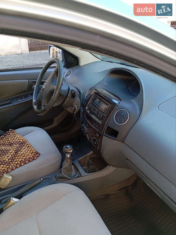 Седан Geely MK 2009 в Чернівцях