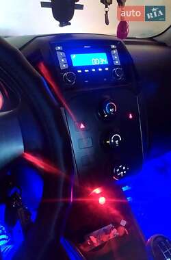Седан Geely MK 2012 в 