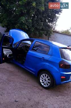 Седан Geely MK 2012 в 