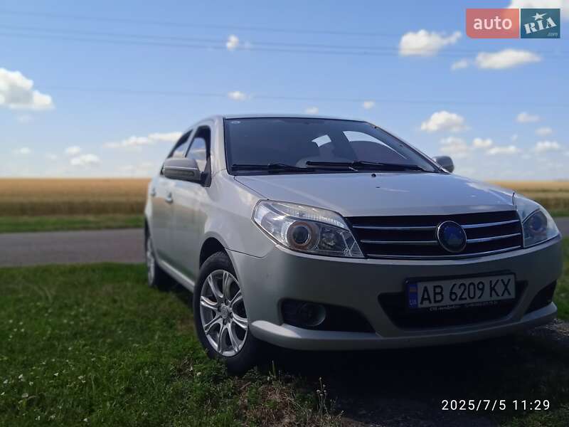 Седан Geely MK 2013 в Пирятині