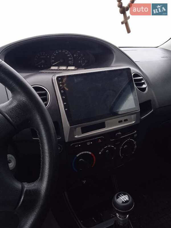 Geely MK 2011