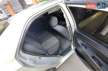 Седан Geely MK 2013 в 