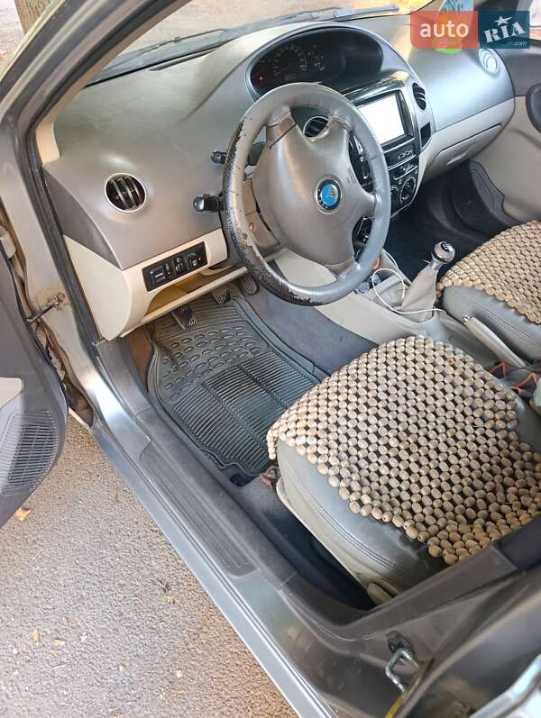 Седан Geely MK 2008 в Ужгороде