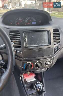 Седан Geely MK 2012 в  фото 2 Седан Geely MK 2012 в