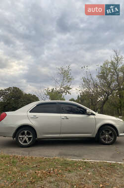 Седан Geely MK 2012 в 