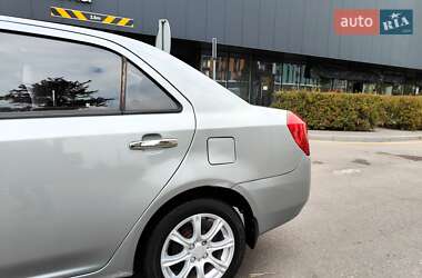 Седан Geely MK 2013 в 
