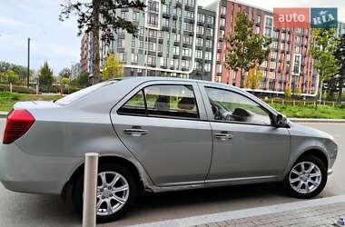 Седан Geely MK 2013 в 