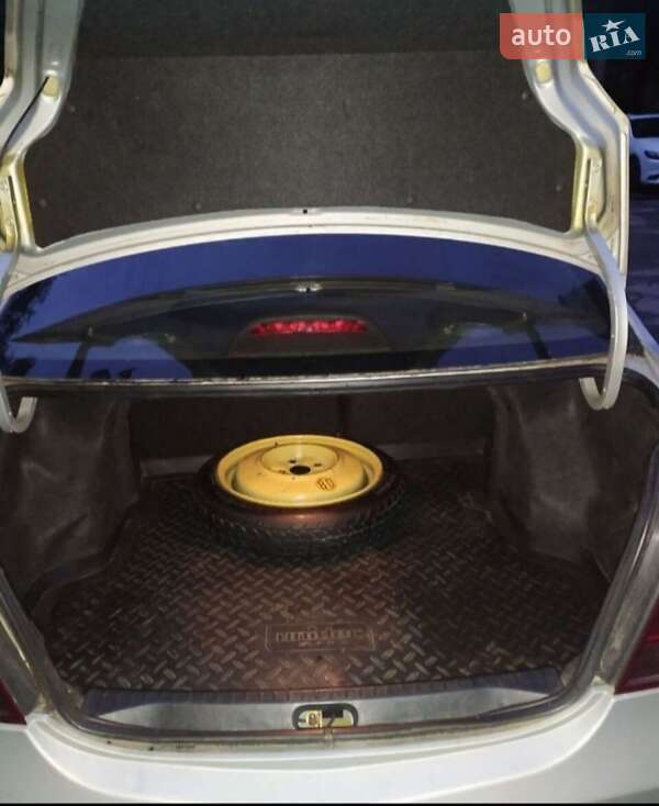 Седан Geely MK 2014 в Львові