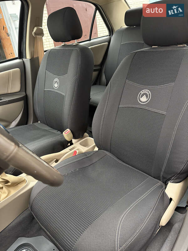 Седан Geely MK 2008 в Вараше