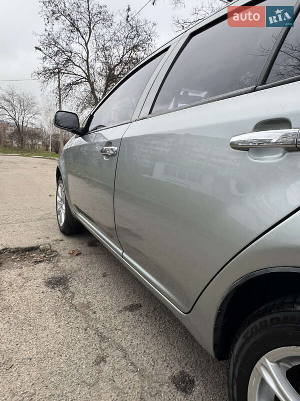 Седан Geely MK 2013 в Запоріжжі