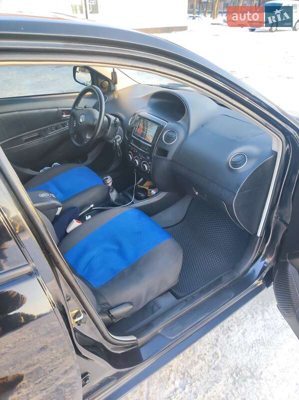 Седан Geely MK 2011 в Першотравенске