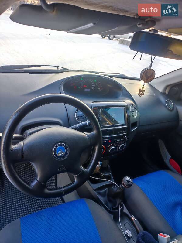 Седан Geely MK 2011 в Першотравенске