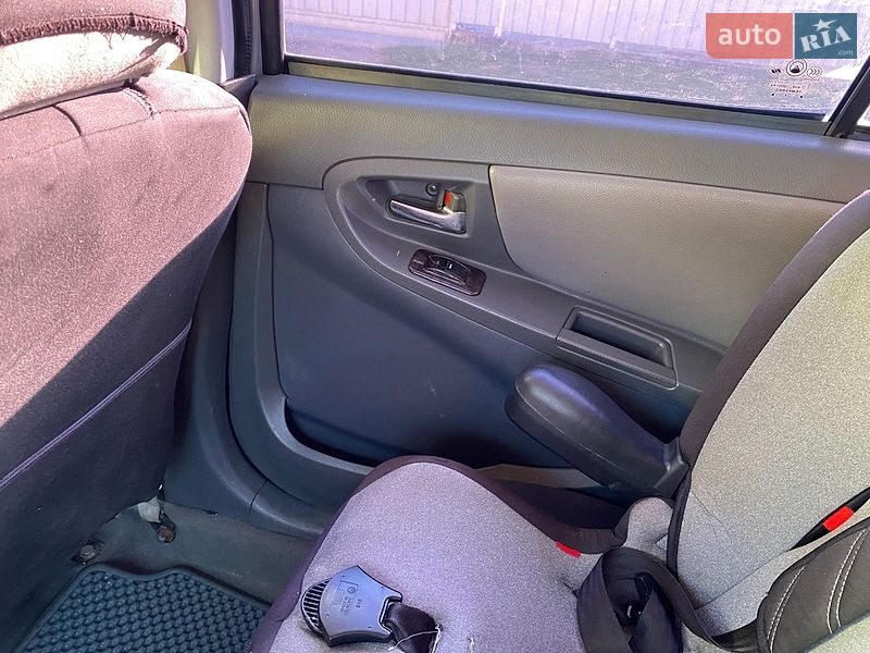 Седан Geely MK 2008 в Ужгороді