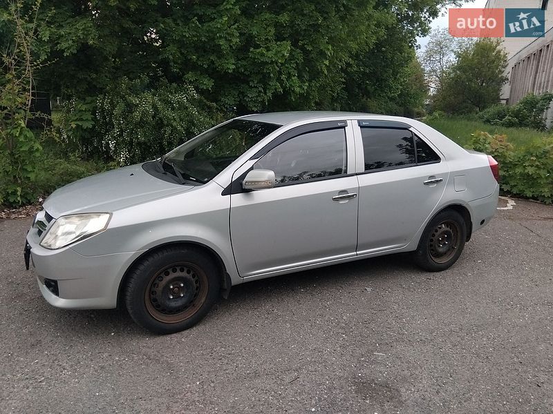 Седан Geely MK 2011 в Смілі