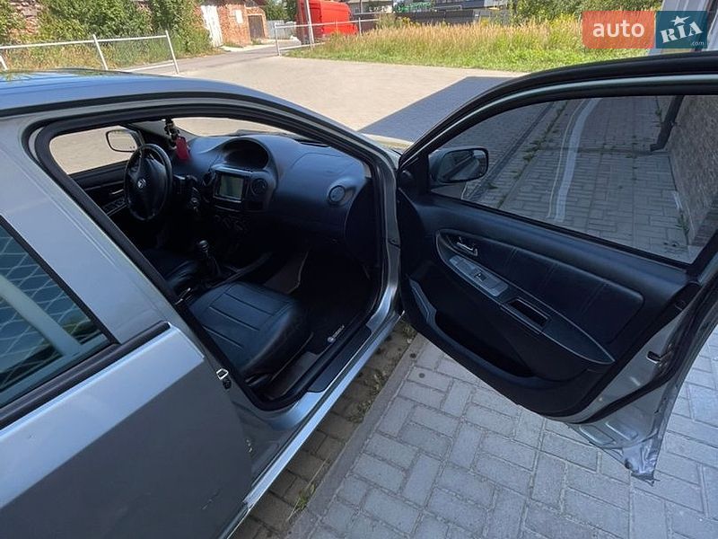 Седан Geely MK 2010 в Новояворівську