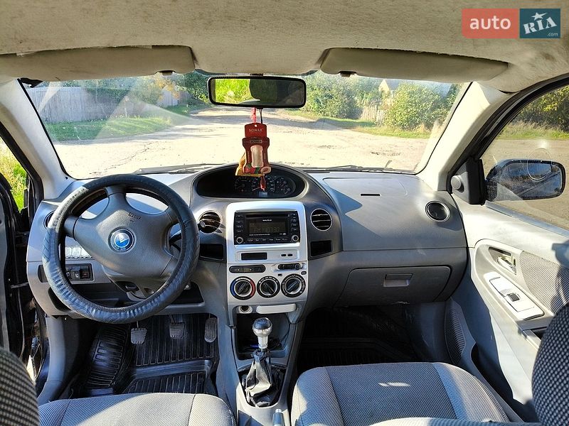 Седан Geely MK 2007 в Ромнах