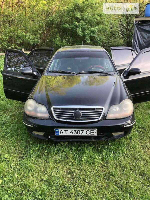 Седан Geely MR 2008 в Долині