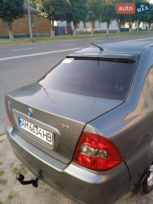 Седан Geely MR 2011 в Малині