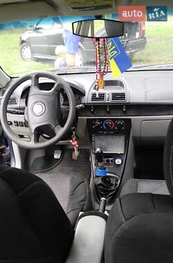 Седан Geely MR 2008 в Львові