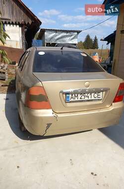 Хэтчбек Geely MR 2008 в 