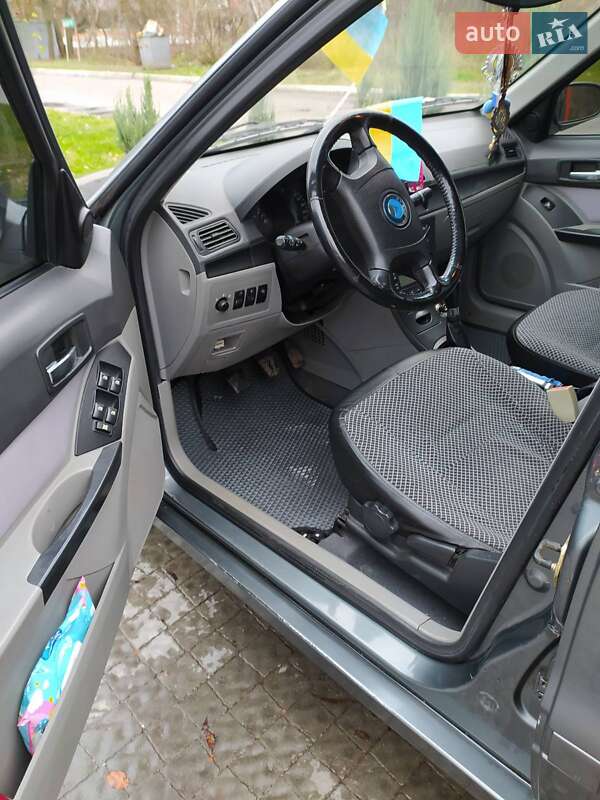 Хетчбек Geely MR 2008 в Полтаві