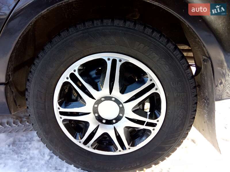 Седан Geely MR 2013 в Львове