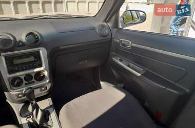 Седан Geely MR 2009 в 