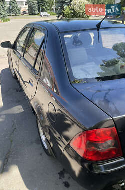 Хэтчбек Geely MR 2008 в 
