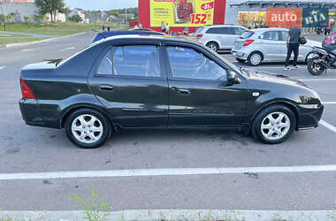 Седан Geely MR 2010 в 