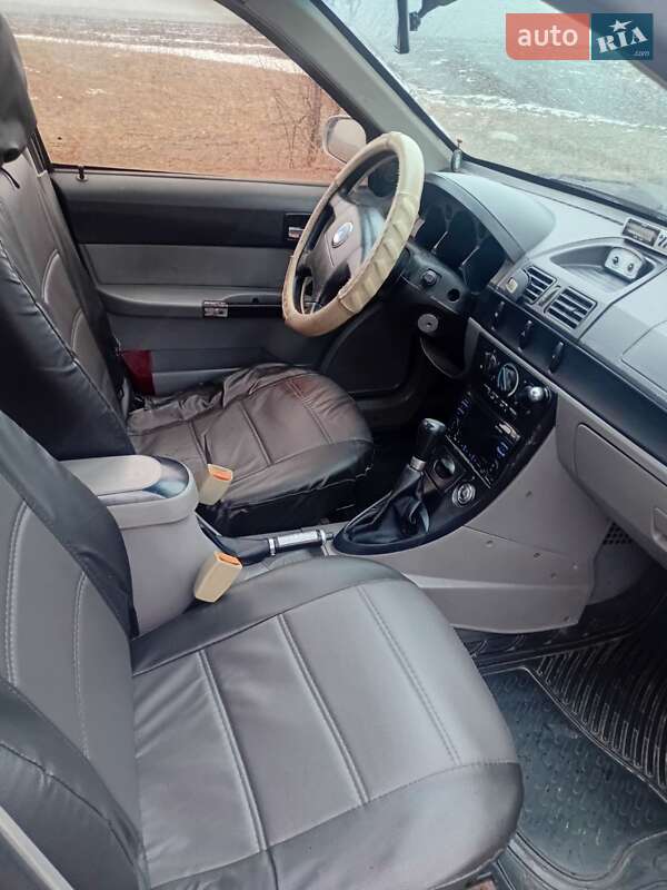 Хетчбек Geely MR 2007 в Ржищеві