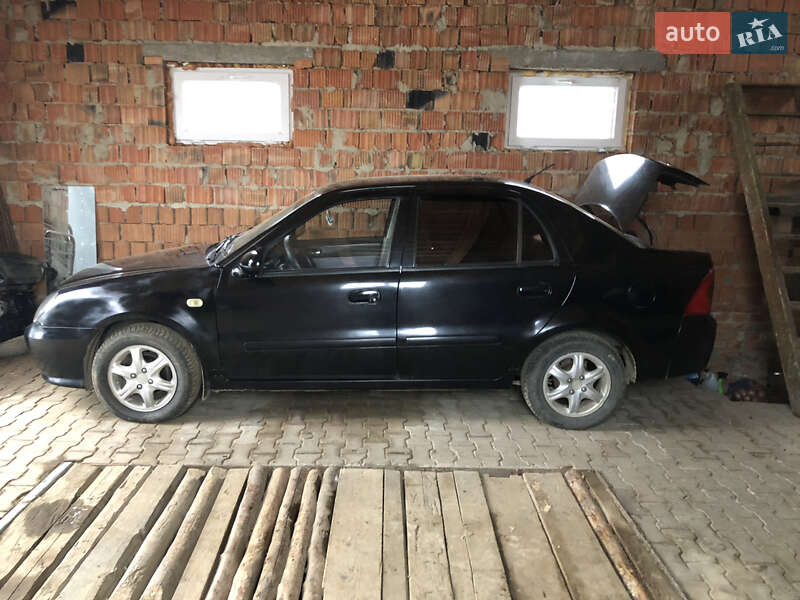 Хэтчбек Geely MR 2008 в Черновцах