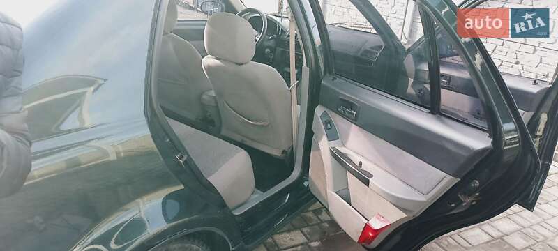 Хэтчбек Geely MR 2008 в Херсоне