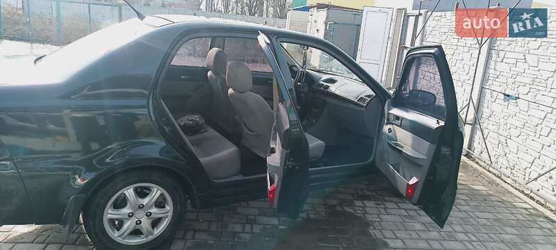 Хэтчбек Geely MR 2008 в Херсоне