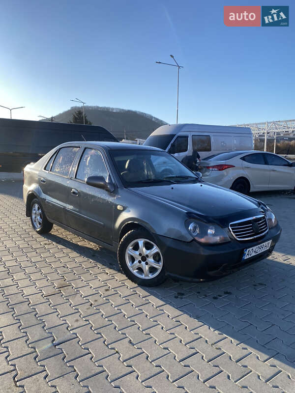 Хэтчбек Geely MR 2007 в Мукачево