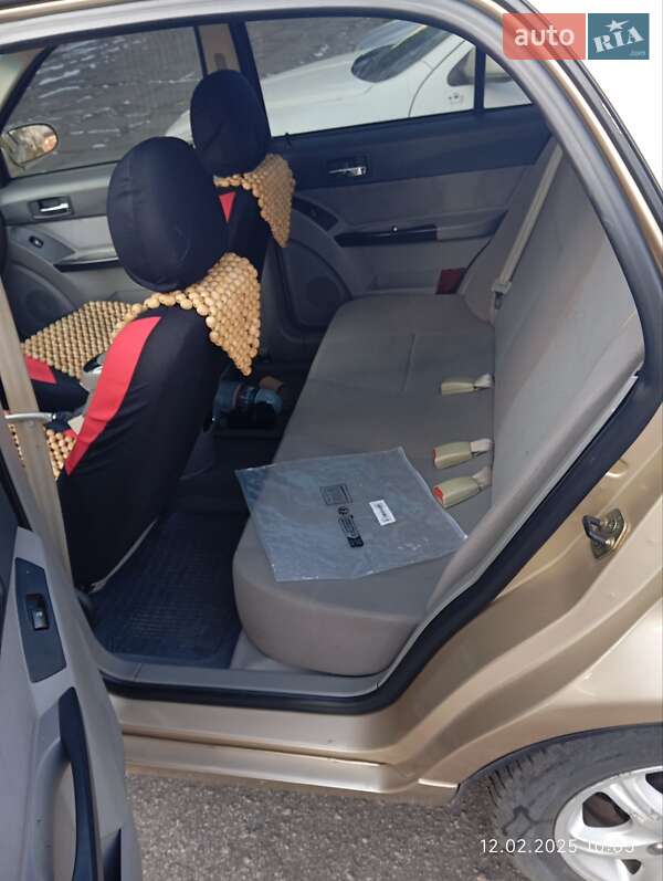 Хетчбек Geely MR 2008 в Дніпрі фото 6 Хетчбек Geely MR 2008 в Дніпрі