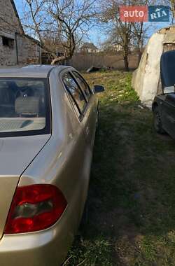 Седан Geely MR 2009 в 