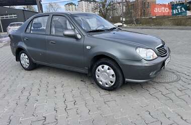 Седан Geely MR 2013 в 